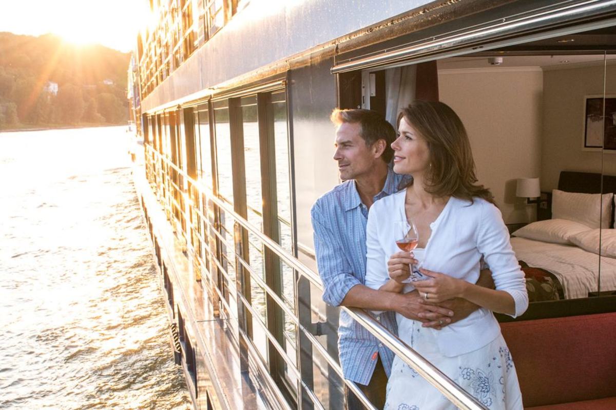 LET US PLAN YOUR PERFECT CRUISE