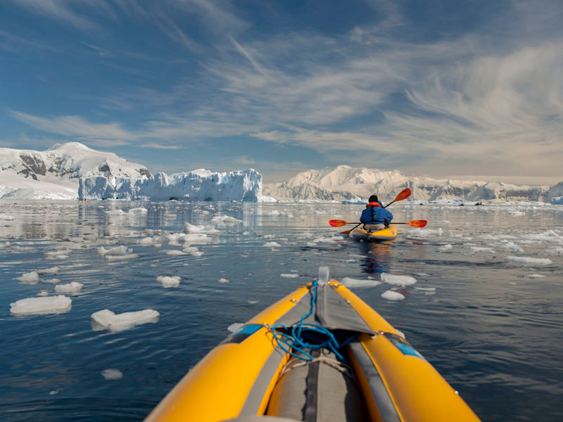 Crossing the Antarctic Circle 