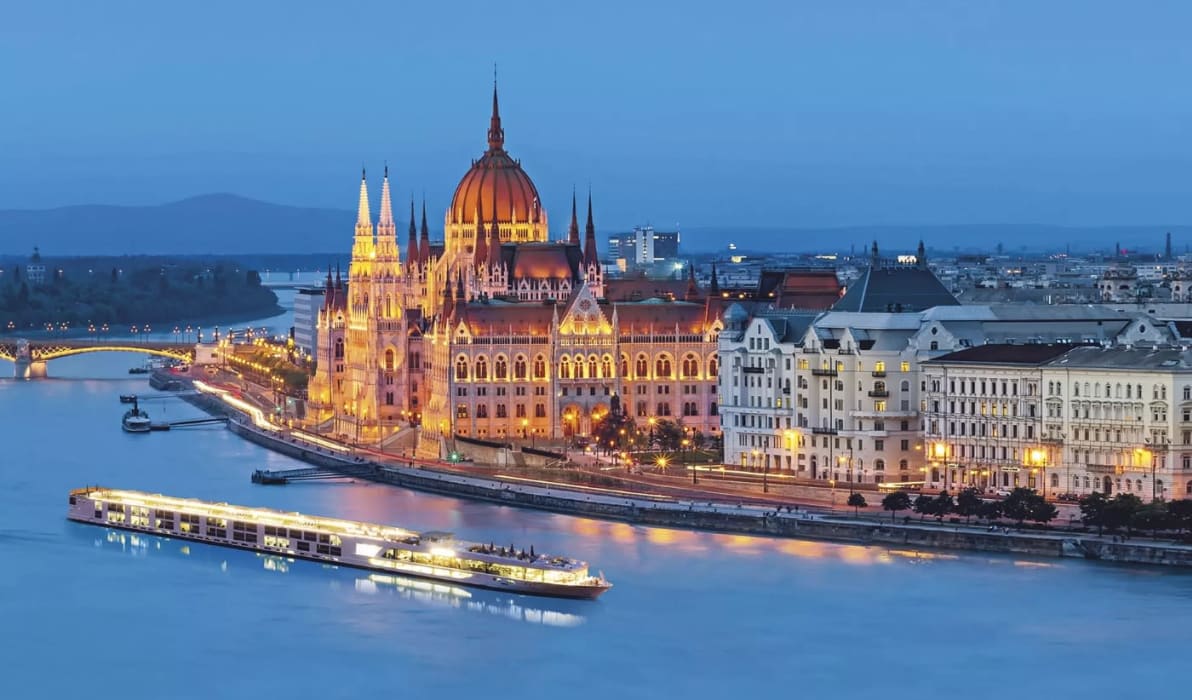 Gct christmas markets along the danube