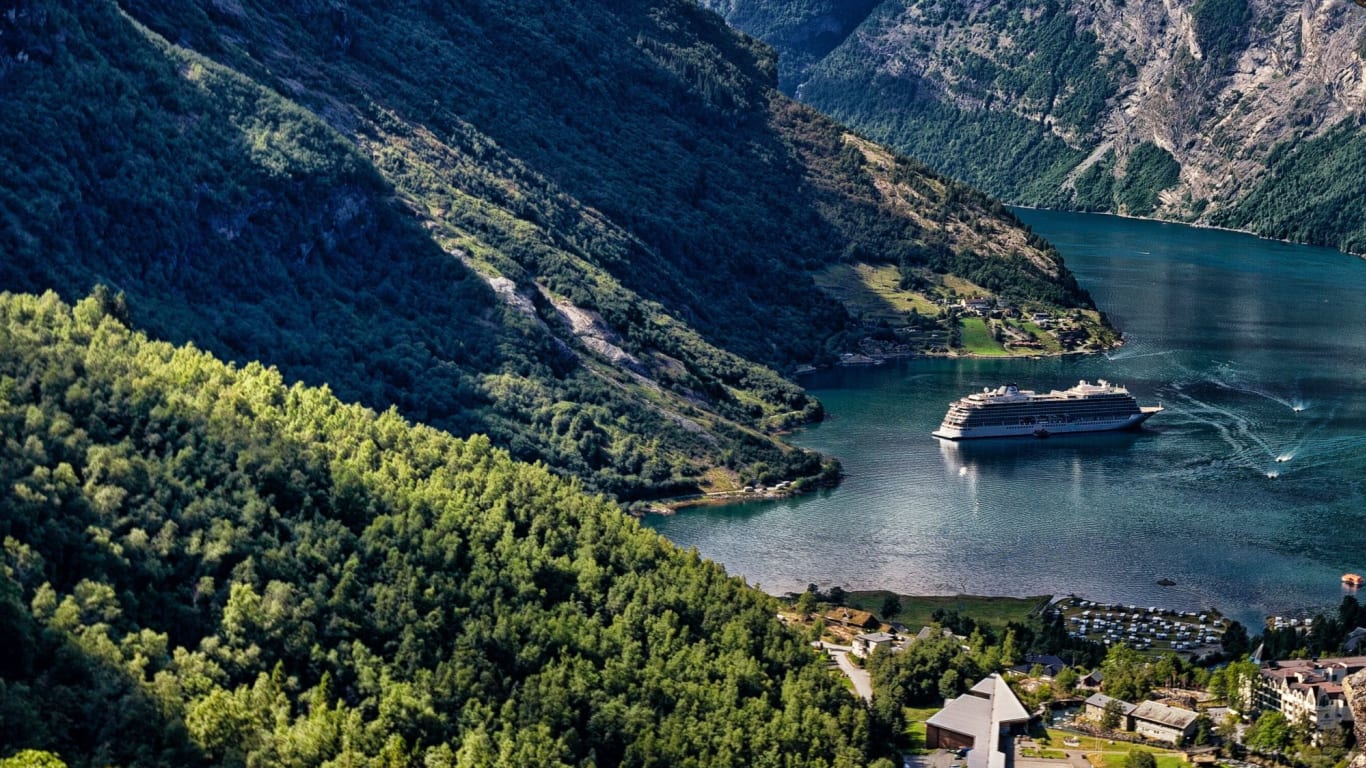 fjords cruise temperature