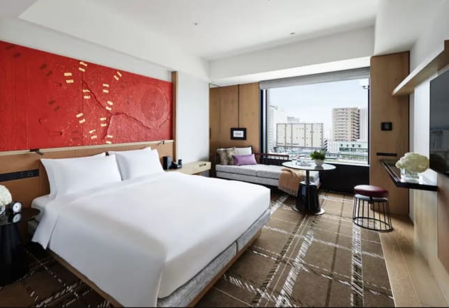 1 King Bed City View Room