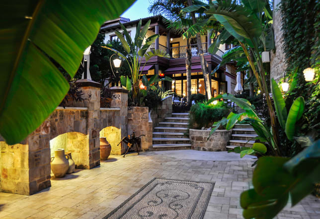 Tuvana Hotel