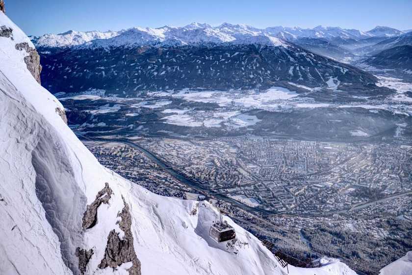 The Mountains Beckon, Innsbruck