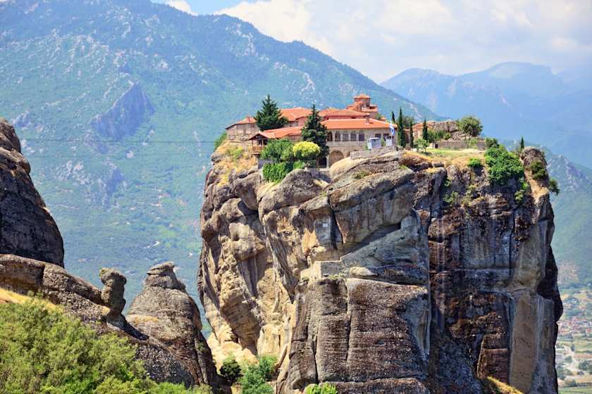 Meteora Between Earth and Sky, Delphi
