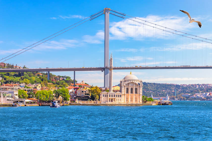 Relax on the River, Istanbul