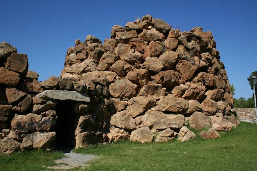 From Ancient Stone to Sea Views, Alghero Countryside