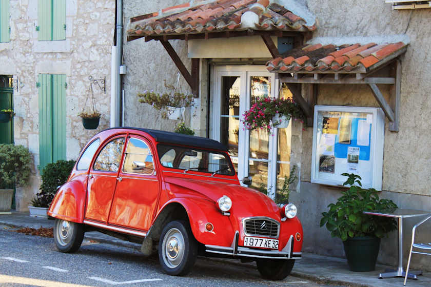 See the Signature Sights in Style, Paris