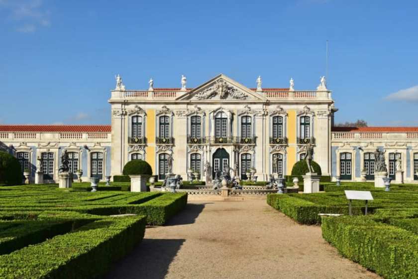 Taste and Tipple on a Vineyard Visit, Lisbon
