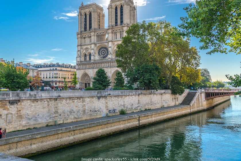 Explore with an Expert, Paris