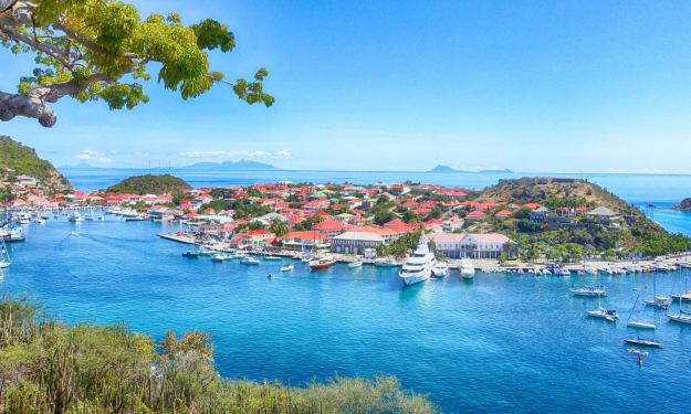 Day 9: See the Signature Sights in Style